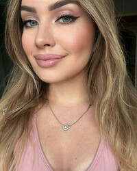 Alyona's profile picture